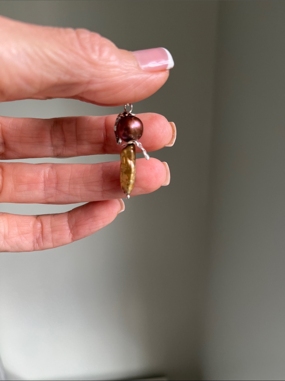Brown Pearl and Gold Freshwater Pearl Pendant Sterling Silver - Picture 4 of 5